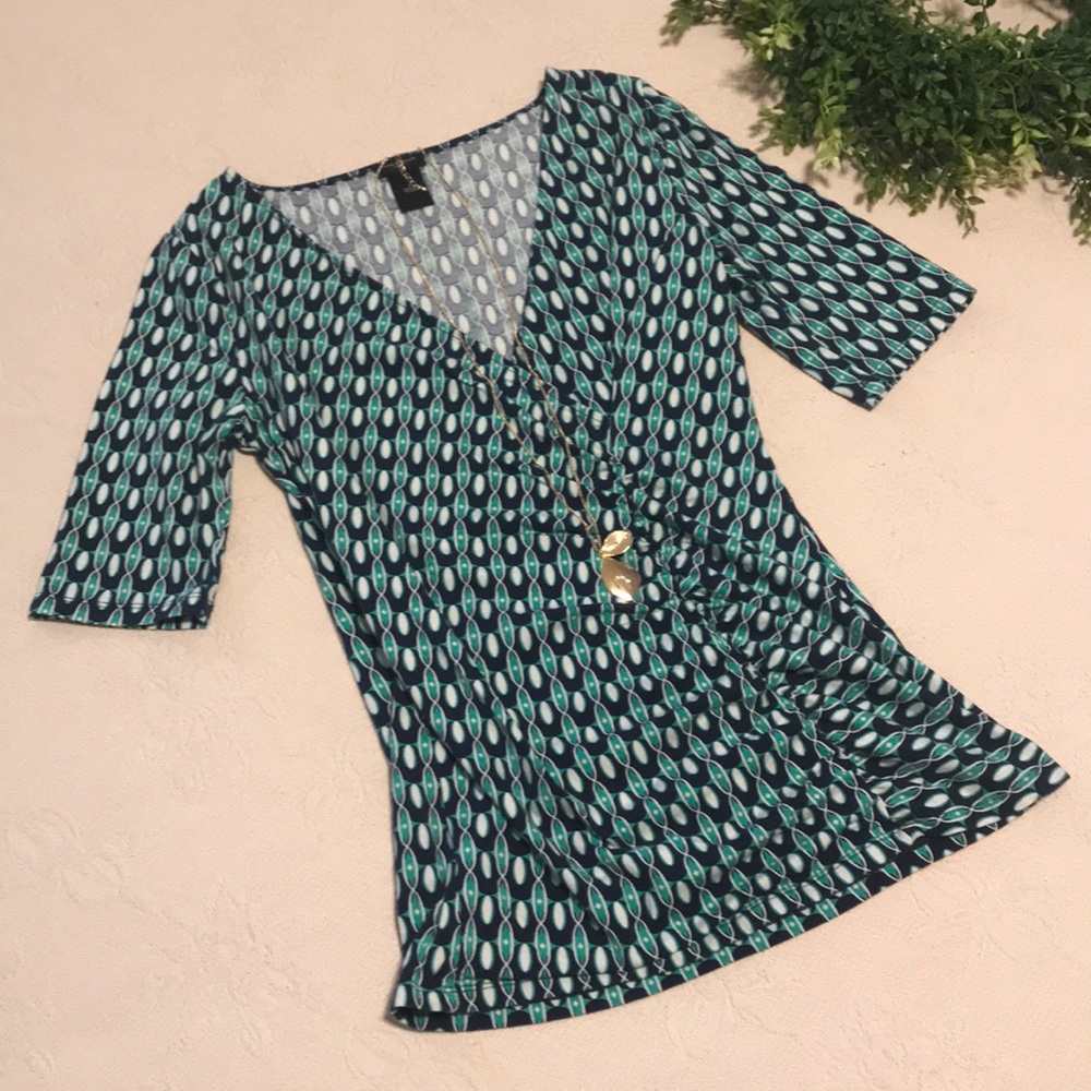 ⬇️ Ann Taylor Factory Short Sleeve Top w/Ruching